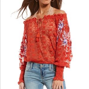 ❤️Host Pick!❤️Free People Jubilee Top!